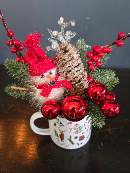 Camping Mug Snowman Arrangement