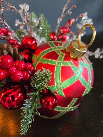 Home Alone Ornament Arrangement