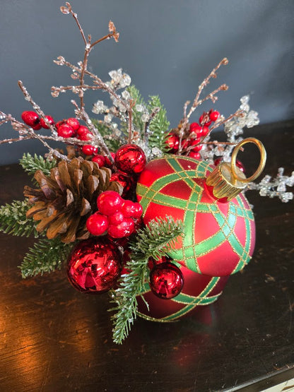 Home Alone Ornament Arrangement